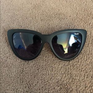 Quay Stray Cat Sunglasses